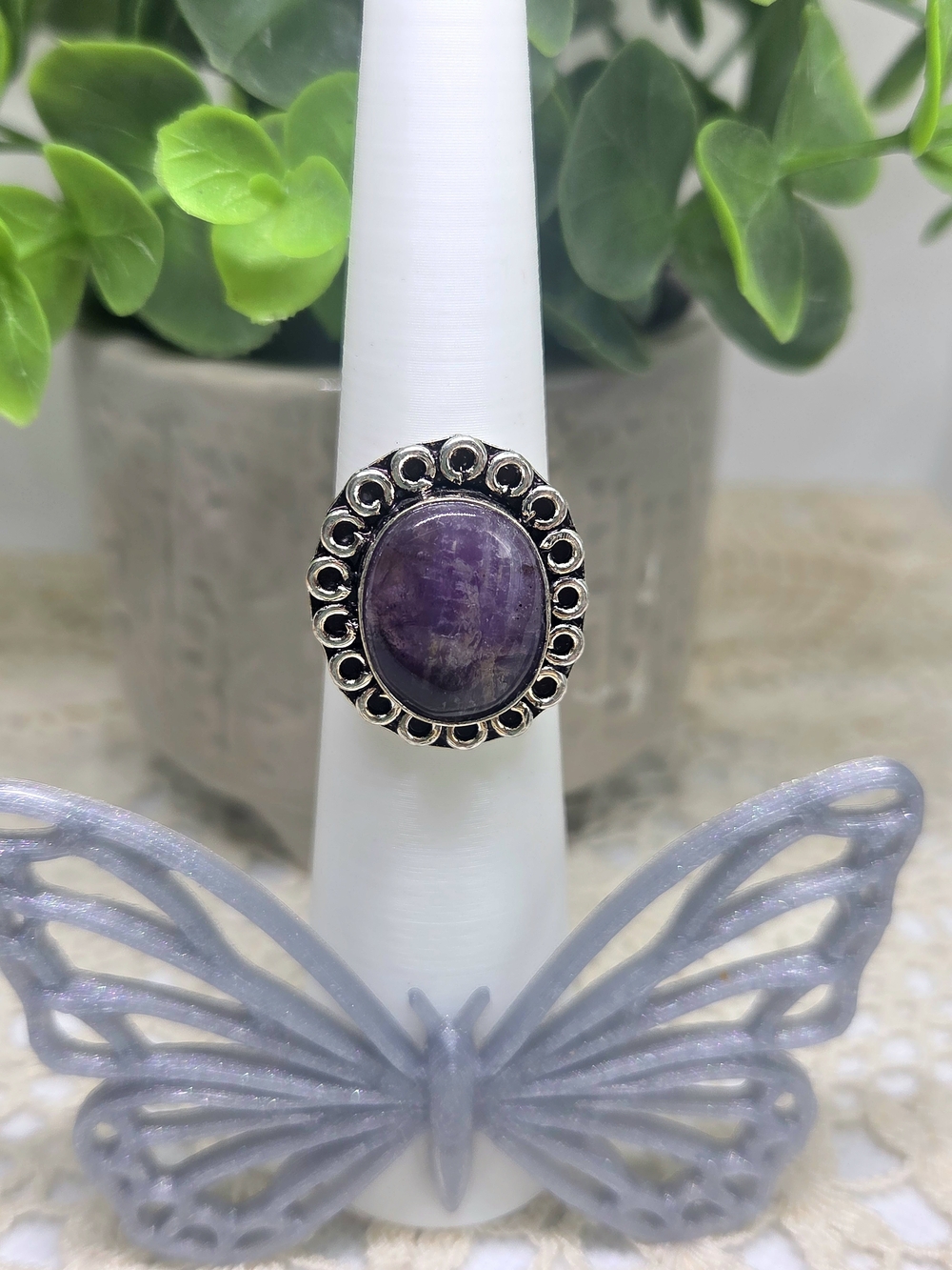 Vintage-Inspired Sterling Silver Amethyst Stone Ring